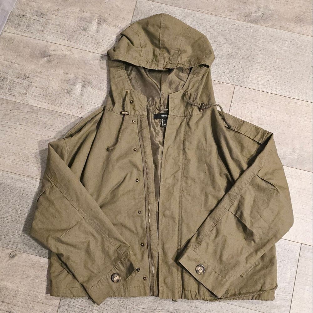 Forever 21 khaki green utility hooded jacket S NWOT